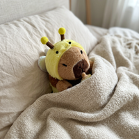 Peluche Capybara Roi de la Ruche - VIVA CAPYBARA