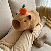 Peluche Capybara avec Orange - VIVA CAPYBARA